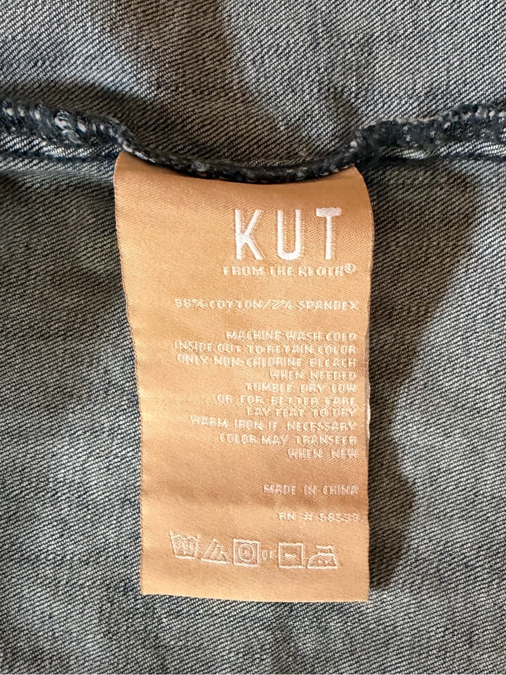 KUT from the Kloth Kara Denim Jacket Women's M Blue Frayed Hem - Picture 6 of 7